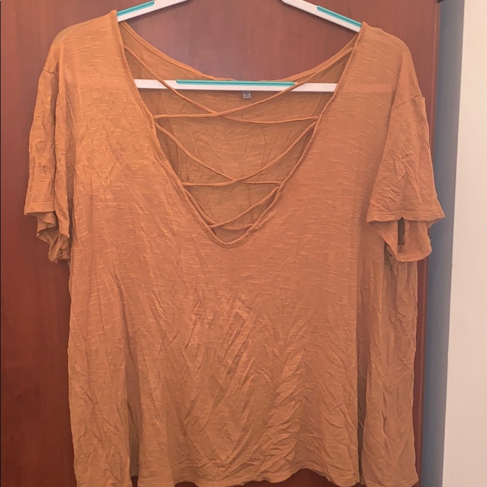 Charlotte Russe ladder v-top - Picture 1 of 2